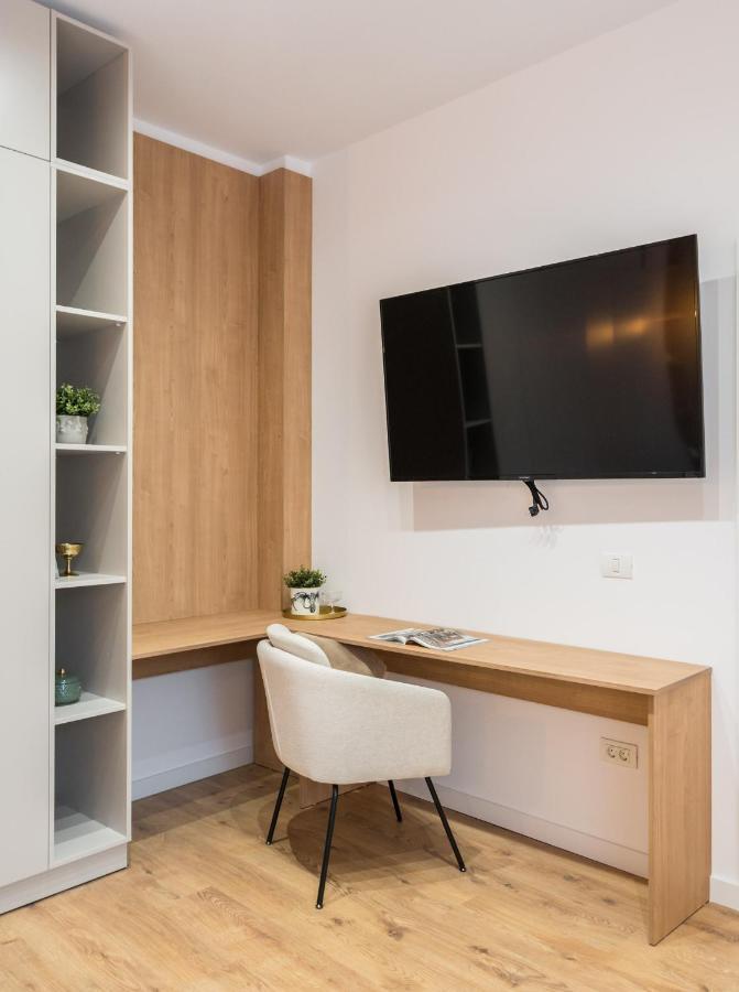Crystal 3Bdr Apartment In Center Βουκουρέστι Εξωτερικό φωτογραφία